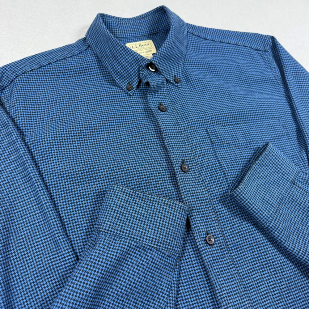 LL Bean Mens Slightly Fitted Houndstooth Button Down Shirt Blue Black M-REG